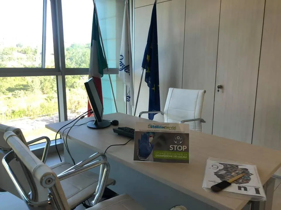 Pulizia e sanificazione locali all'interno della Confartigianato di Foligno